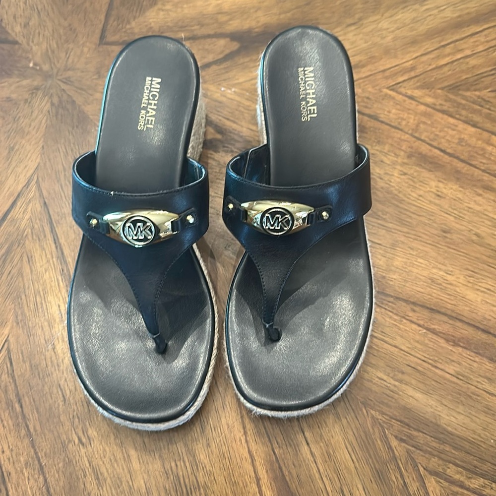 EUC MICHAEL KORS wedged sandals